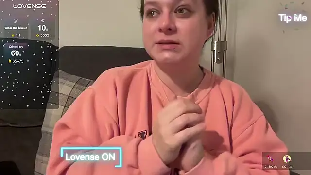 NaughtyWifeUK online show from February 7, 9:48 pm