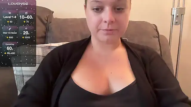 NaughtyWifeUK online show from October 10, 10:05 am