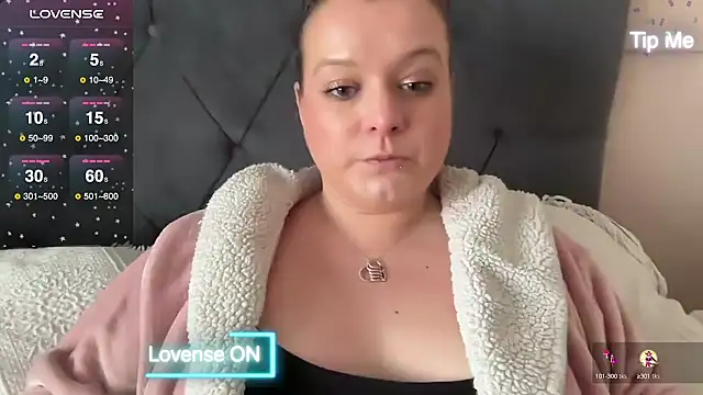 NaughtyWifeUK online show from February 17, 3:55 pm