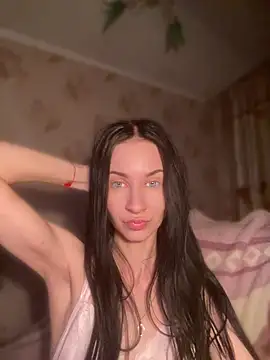 Starry Siren online show from April 13, 6:01 pm