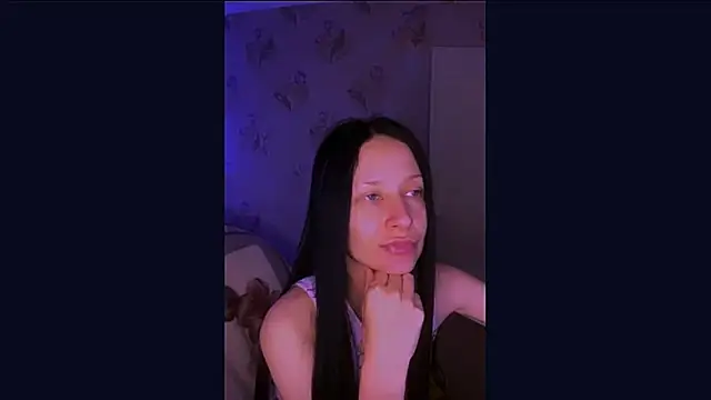 Starry Siren online show from May 15, 1:42 pm