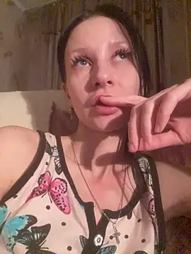 Starry Siren online show from April 2, 4:46 pm