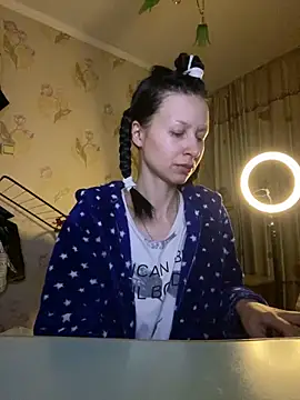 Snapshot of Starry_Siren chatting on February 11, 9:14 pm Starry Siren online show from February 11, 9:14 pm
