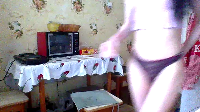 Snapshot of Starry_Siren chatting on June 11, 1:30 pm Starry Siren online show from June 11, 1:30 pm