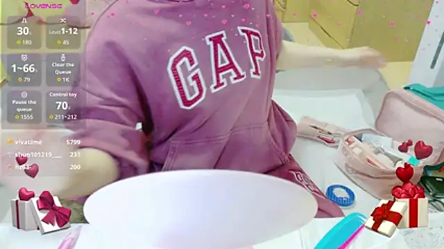 Snapshot of _usya_2525 chatting on February 27, 3:23 pm usya 2525 online show from February 27, 3:23 pm