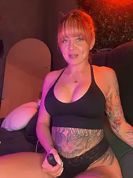 ObviouslyPeachy online show from March 18, 9:37 pm