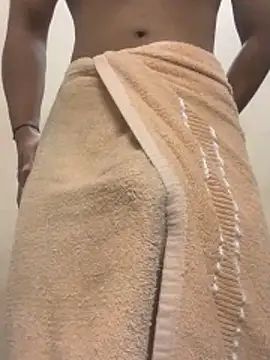 Snapshot of Shona5768 chatting on November 24, 4:12 am Shona5768 online show from November 24, 4:12 am