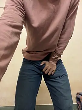 Snapshot of Shona5768 chatting on February 4, 8:20 am Shona5768 online show from February 4, 8:20 am