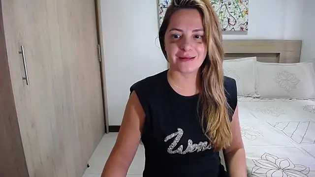 ParisW online show from March 10, 9:29 pm