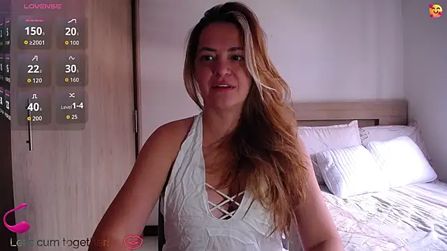 ParisW online show from July 22, 4:31 pm