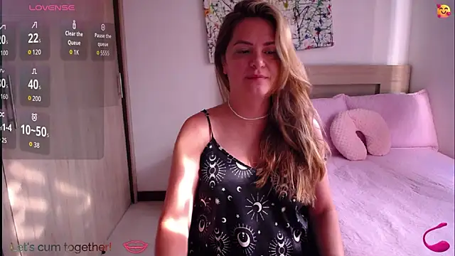 ParisW online show from September 11, 12:38 pm