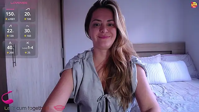 ParisW online show from June 25, 10:04 pm