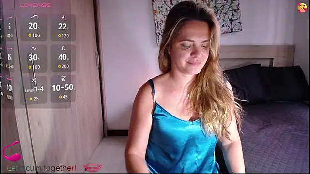 ParisW online show from October 29, 12:26 pm