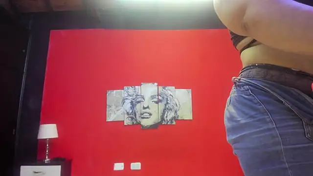 Kendra Hot1 online show from March 9, 11:03 am