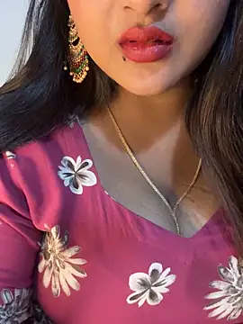 Ayesha mahi online show from April 2, 8:32 am