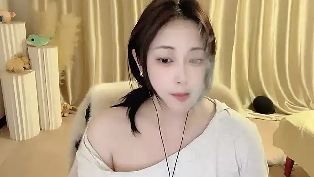 Snapshot of Daisy-77 chatting on March 22, 6:58 pm Daisy-77 online show from March 22, 6:58 pm