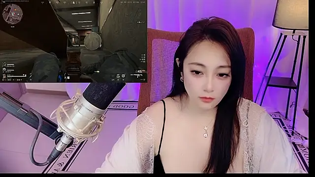 Snapshot of Daisy-77 chatting on July 15, 2:13 pm Daisy-77 online show from July 15, 2:13 pm