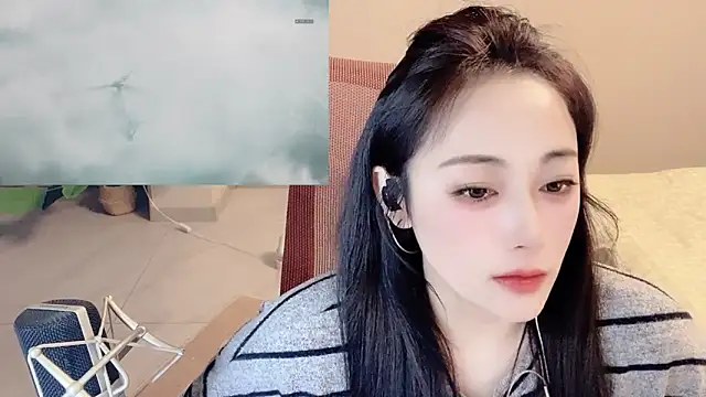 Daisy-77 online show from May 8, 1:04 pm