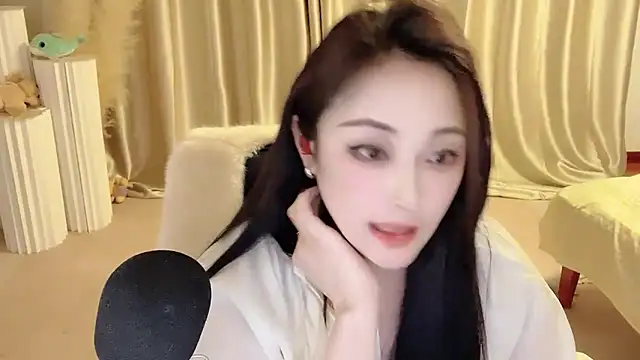 Snapshot of Daisy-77 chatting on March 21, 6:18 pm Daisy-77 online show from March 21, 6:18 pm