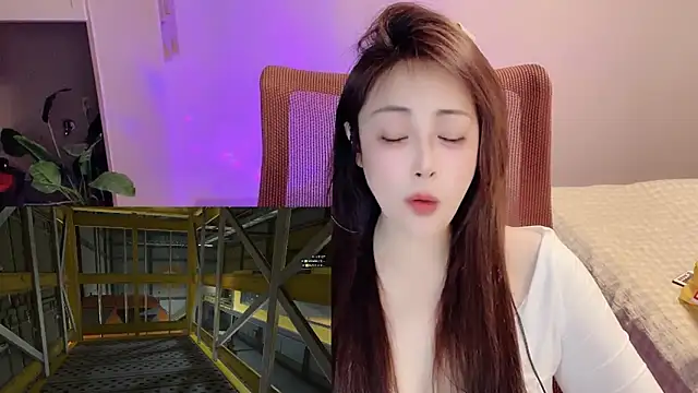 Daisy-77 online show from April 3, 2:01 pm