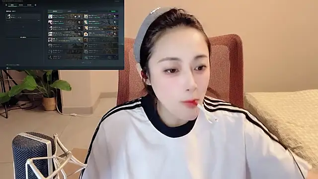 Daisy-77 online show from March 26, 1:42 pm