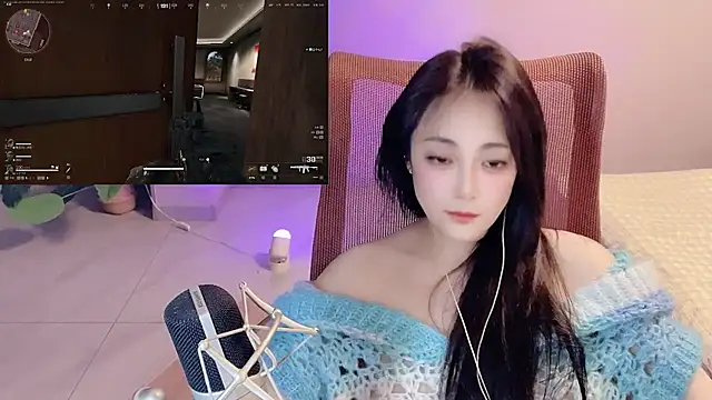 Daisy-77 online show from May 11, 4:04 pm
