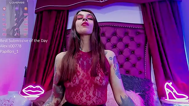 Maddissonlove online show from October 7, 1:01 pm