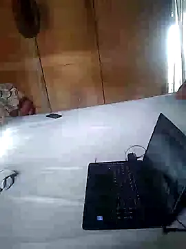 Snapshot of African_Masked_Couple chatting on March 5, 6:33 am African Masked Couple online show from March 5, 6:33 am