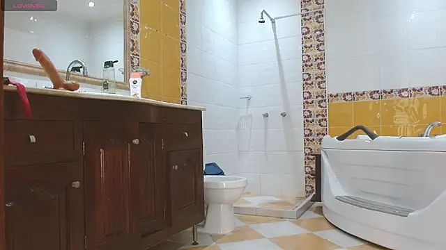 cintia hills online show from April 11, 9:51 pm