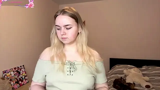 ZaraCreedon online show from January 18, 7:01 am