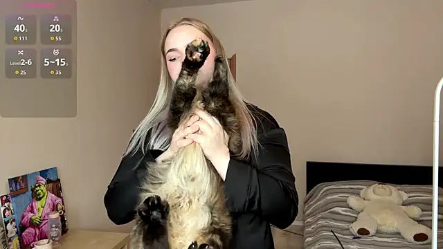 ZaraCreedon online show from February 19, 5:37 am