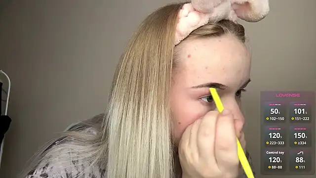 ZaraCreedon online show from February 24, 11:33 am