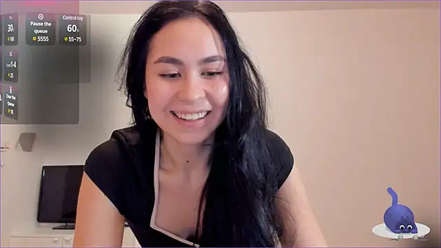 Snapshot of Mile_Madeline chatting on February 27, 5:07 am Mile Madeline online show from February 27, 5:07 am
