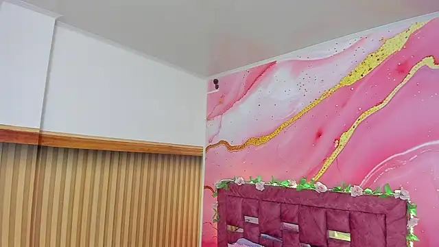 Daisy  rose online show from March 7, 2:51 am