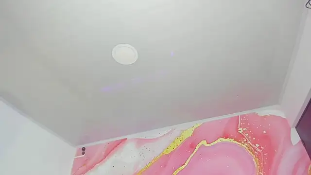 Daisy  rose online show from June 2, 3:06 am