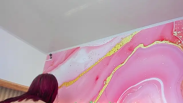 Daisy  rose online show from March 4, 3:14 am