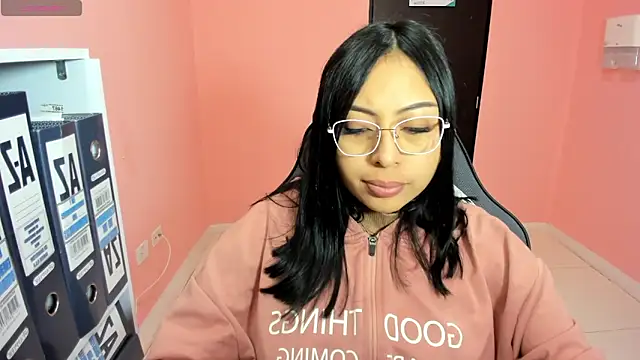 Snapshot of AlanaPetterson chatting on January 3, 1:02 pm AlanaPetterson online show from January 3, 1:02 pm