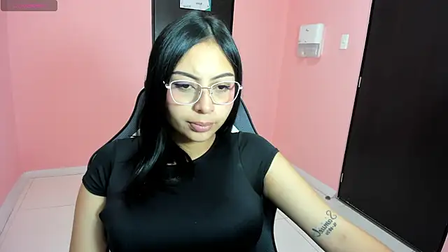 Snapshot of AlanaPetterson chatting on December 20, 12:49 pm AlanaPetterson online show from December 20, 12:49 pm