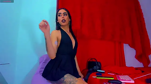 Perla Hotcortes online show from February 13, 12:24 am