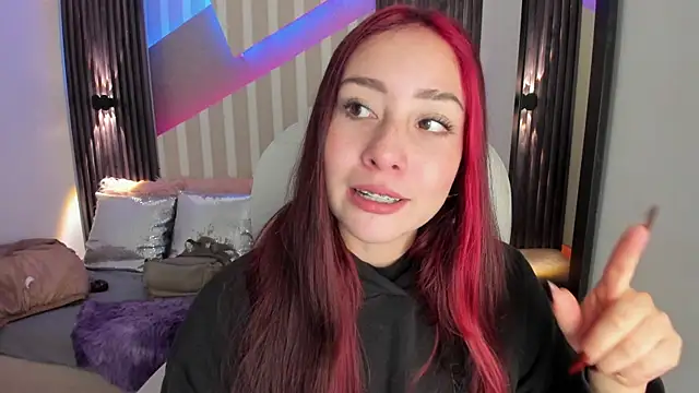 emily layton online show from November 6, 2:54 pm