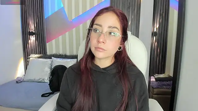 emily layton online show from November 29, 4:07 pm