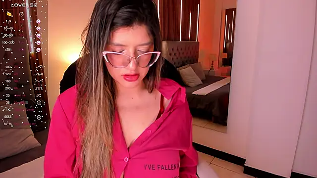 SEXMILLA  online show from October 3, 7:04 pm