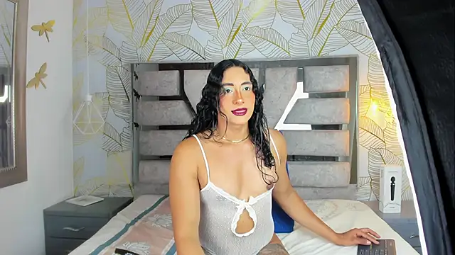 Alison Chan  online show from May 14, 9:12 pm