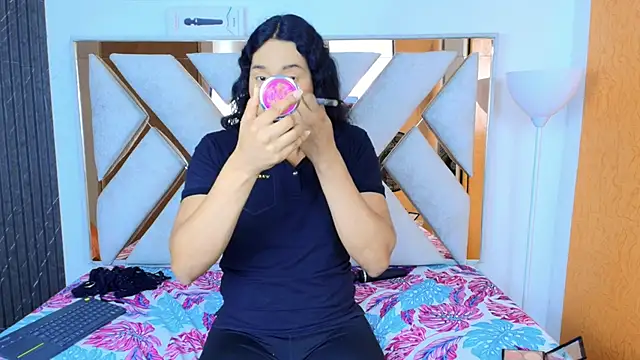 Snapshot of Alison_Chan_ chatting on October 23, 3:00 pm Alison Chan online show from October 23, 3:00 pm