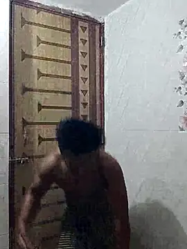 Snapshot of HunkyAriyan chatting on February 25, 3:53 pm HunkyAriyan online show from February 25, 3:53 pm