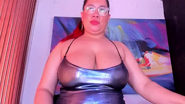 alondrabigtits online show from May 31, 6:09 pm