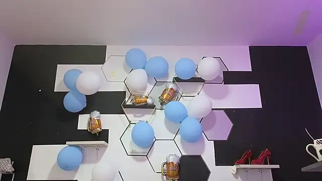 alondrabigtits online show from October 6, 11:00 am