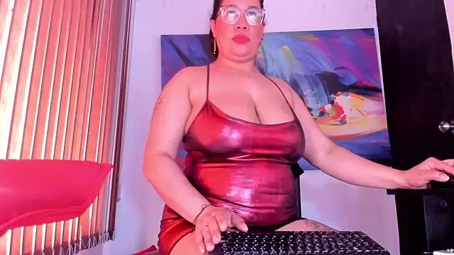 alondrabigtits online show from June 3, 2:33 pm