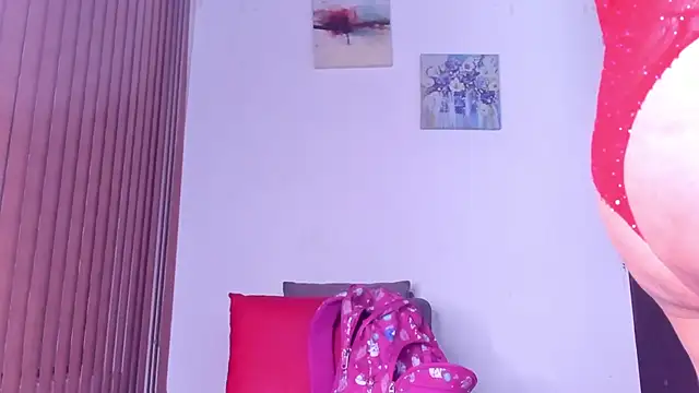 alondrabigtits online show from March 2, 11:39 am