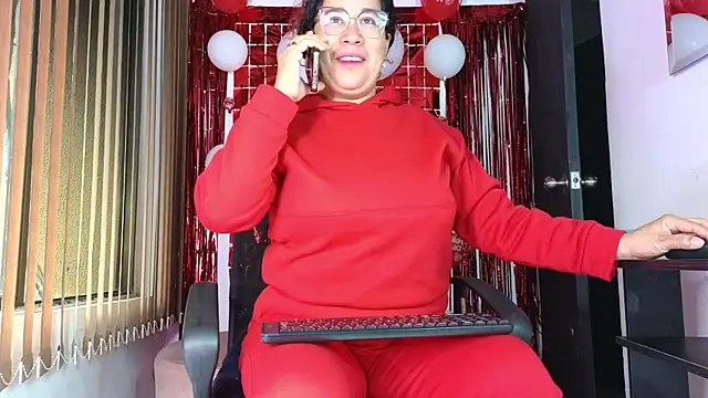 alondrabigtits online show from February 13, 12:05 pm